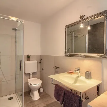 Holiday home Mit Privatpool Fuer 8 Personen Ca 80 Qm In Liznjan, Istrien Suedkueste Von Istrien Liznjan